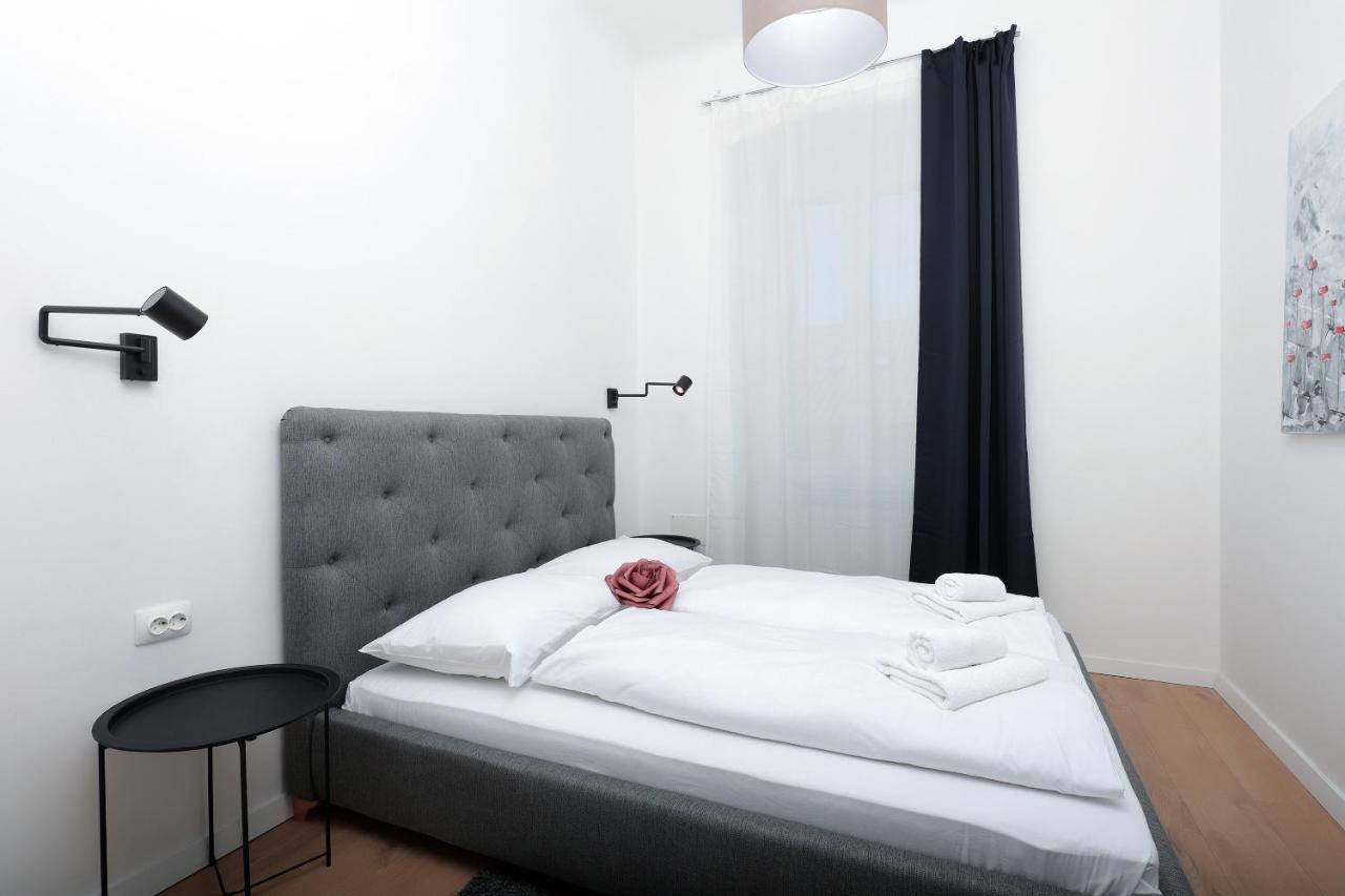 Apartments Luan Rijeka Exterior photo